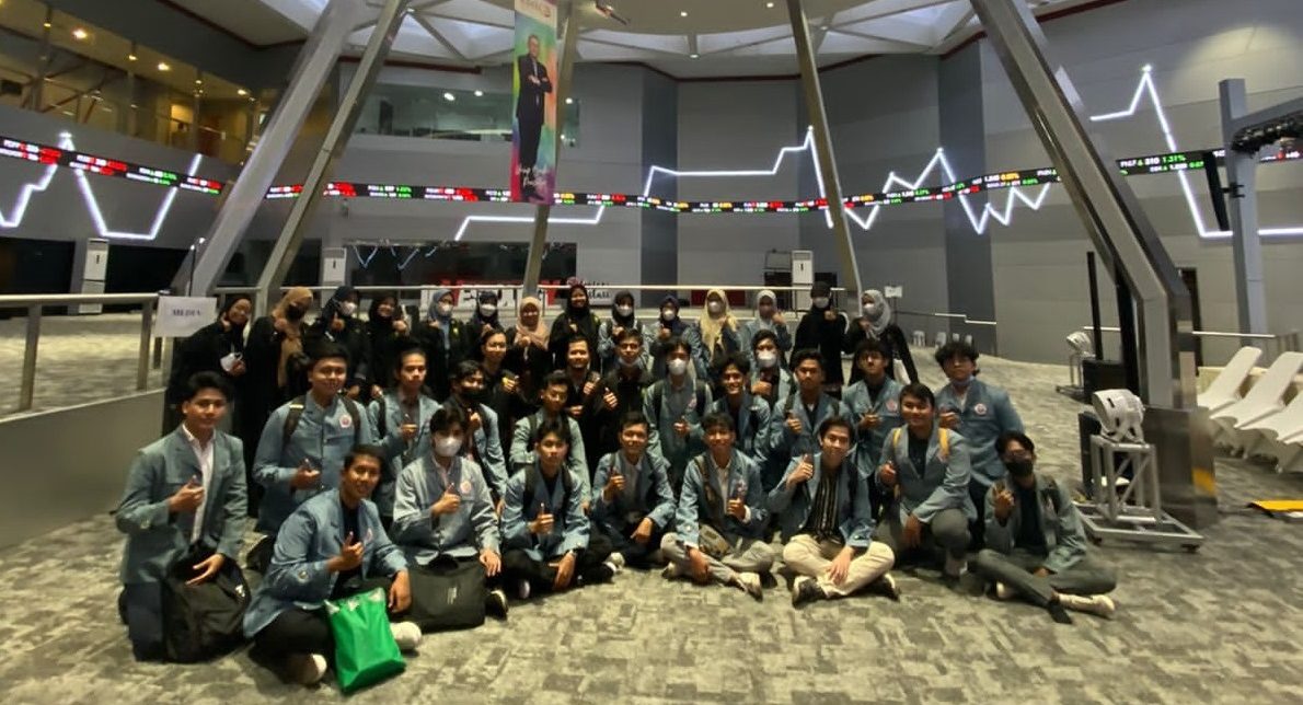 Kunjungan Galeri Investasi Universitas Gunadarma ke Bursa Efek Indonesia (BEI) 2023